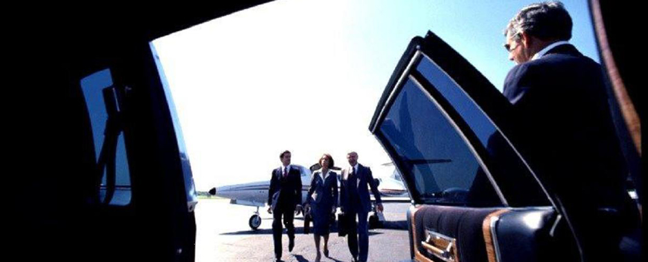 Limo Hire for Airport Transfers and Corporate Travel